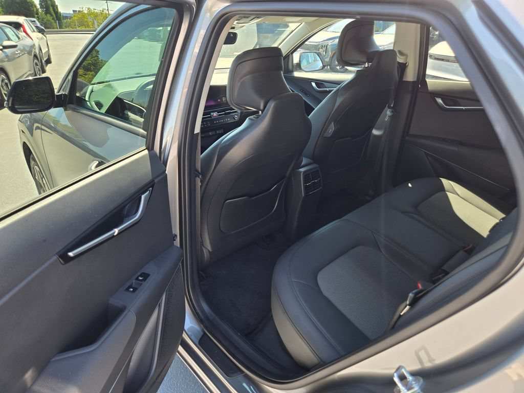Used 2024 Kia Niro Wind w/ Wind Preserve Package FWD image 16
