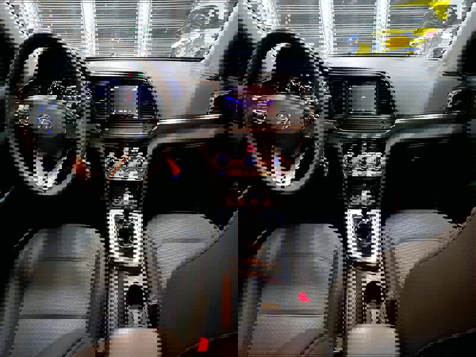 Used 2019 Hyundai Elantra SE w/ Cargo Package image 21