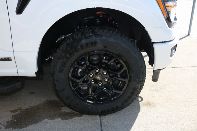 New 2025 Ford F150 XLT image 23