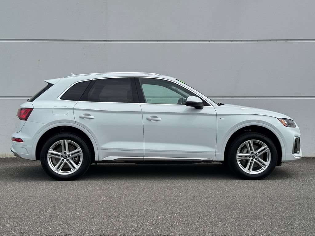 Used 2024 Audi Q5 e Premium Plus AWD/4WD image 8