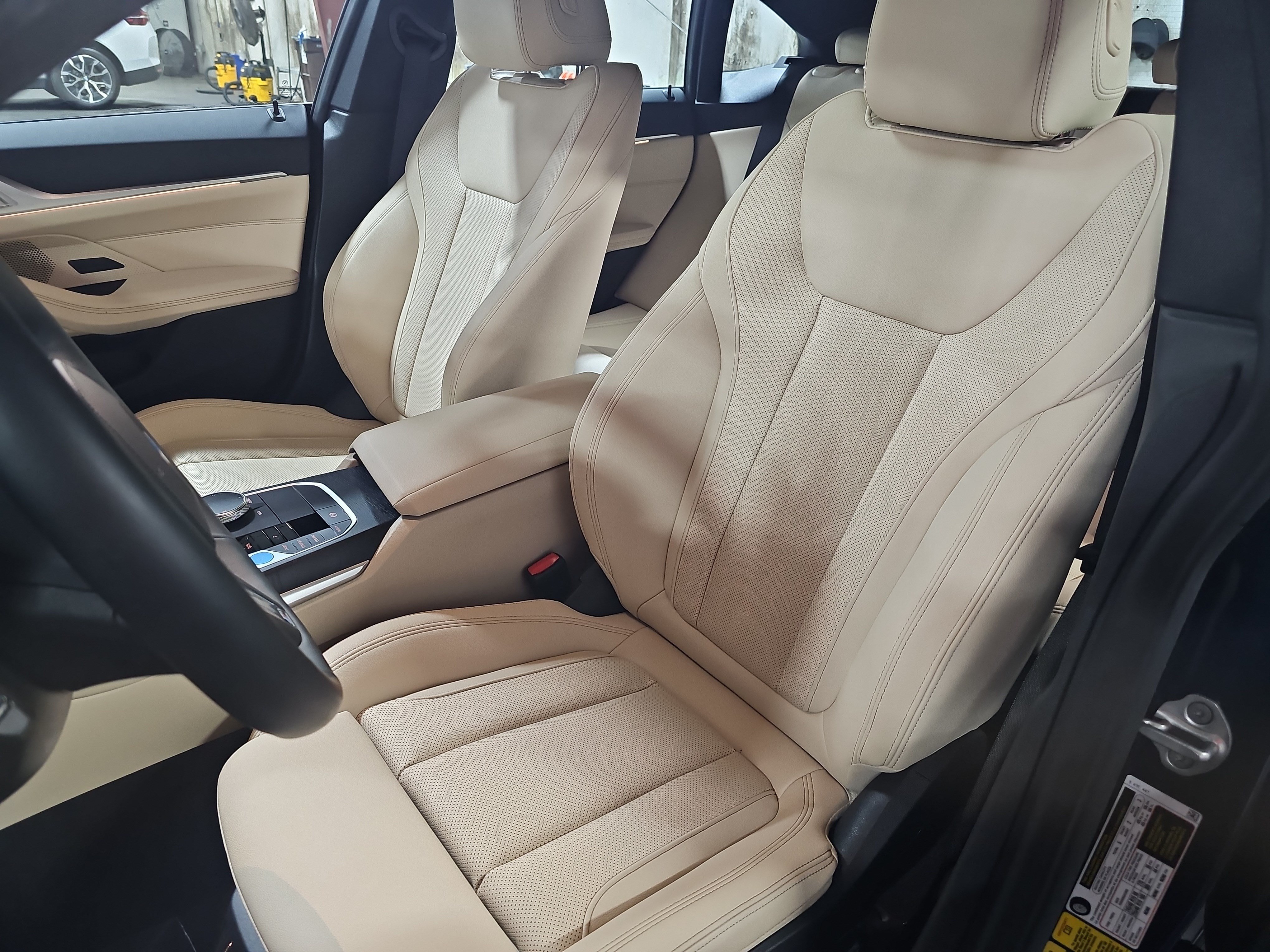 Used 2023 BMW i4 eDrive40 w/ M Sport Package RWD image 16