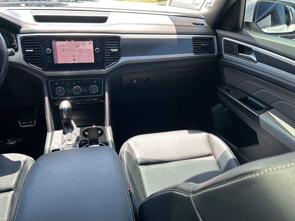 Used 2021 Volkswagen Atlas Cross Sport SEL R-Line FWD image 12