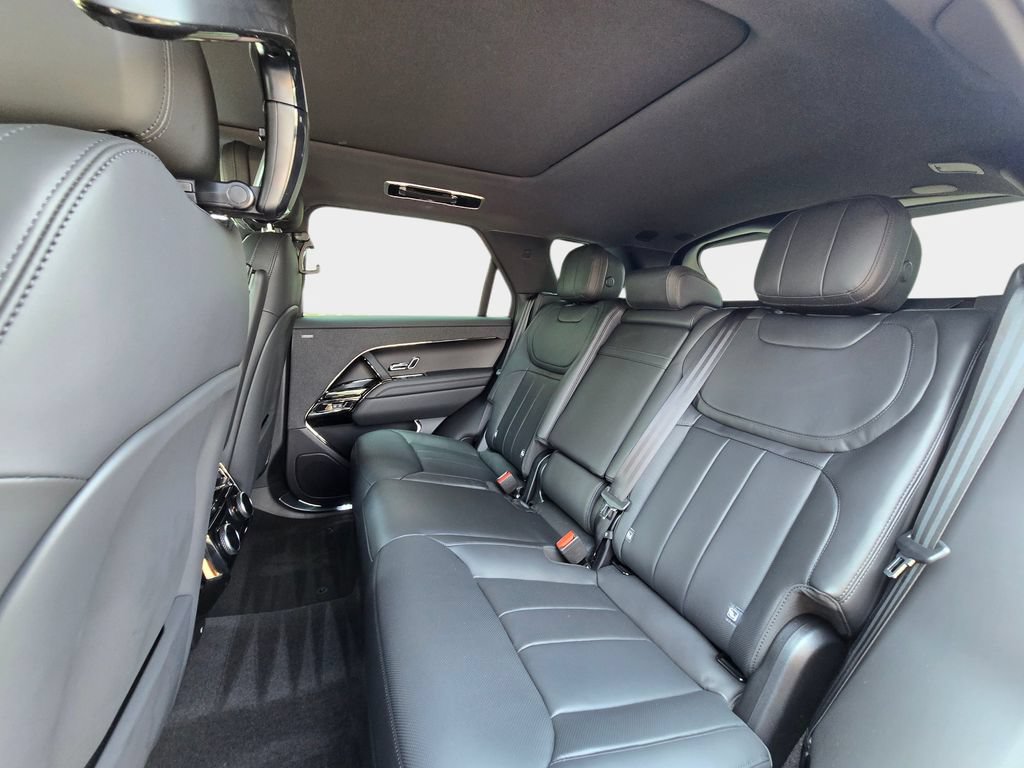New 2026 Land Rover Range Rover Sport Dynamic SE AWD/4WD image 14