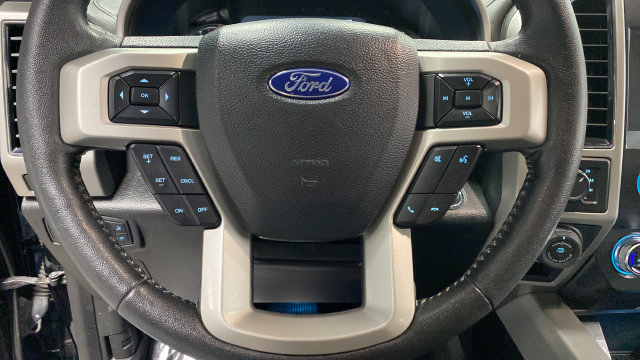 Used 2019 Ford F150 Lariat w/ Equipment Group 502A Luxury AWD/4WD image 17