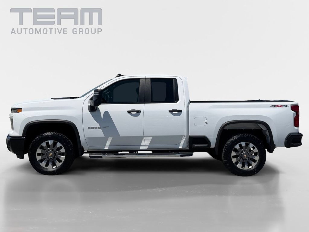 Used 2024 Chevrolet Silverado 2500 Custom w/ Custom Value Package AWD/4WD image 4