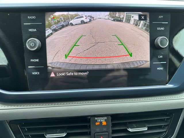 Certified 2024 Volkswagen Taos SE w/ Panoramic Sunroof Package AWD/4WD image 28