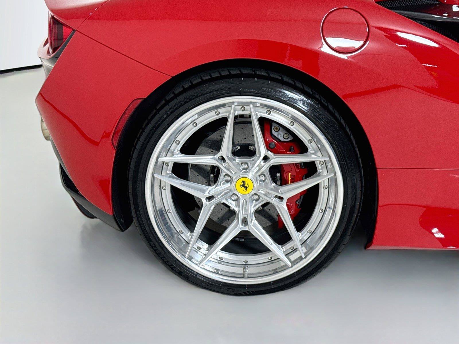 Used 2021 Ferrari F8 Tributo RWD image 39
