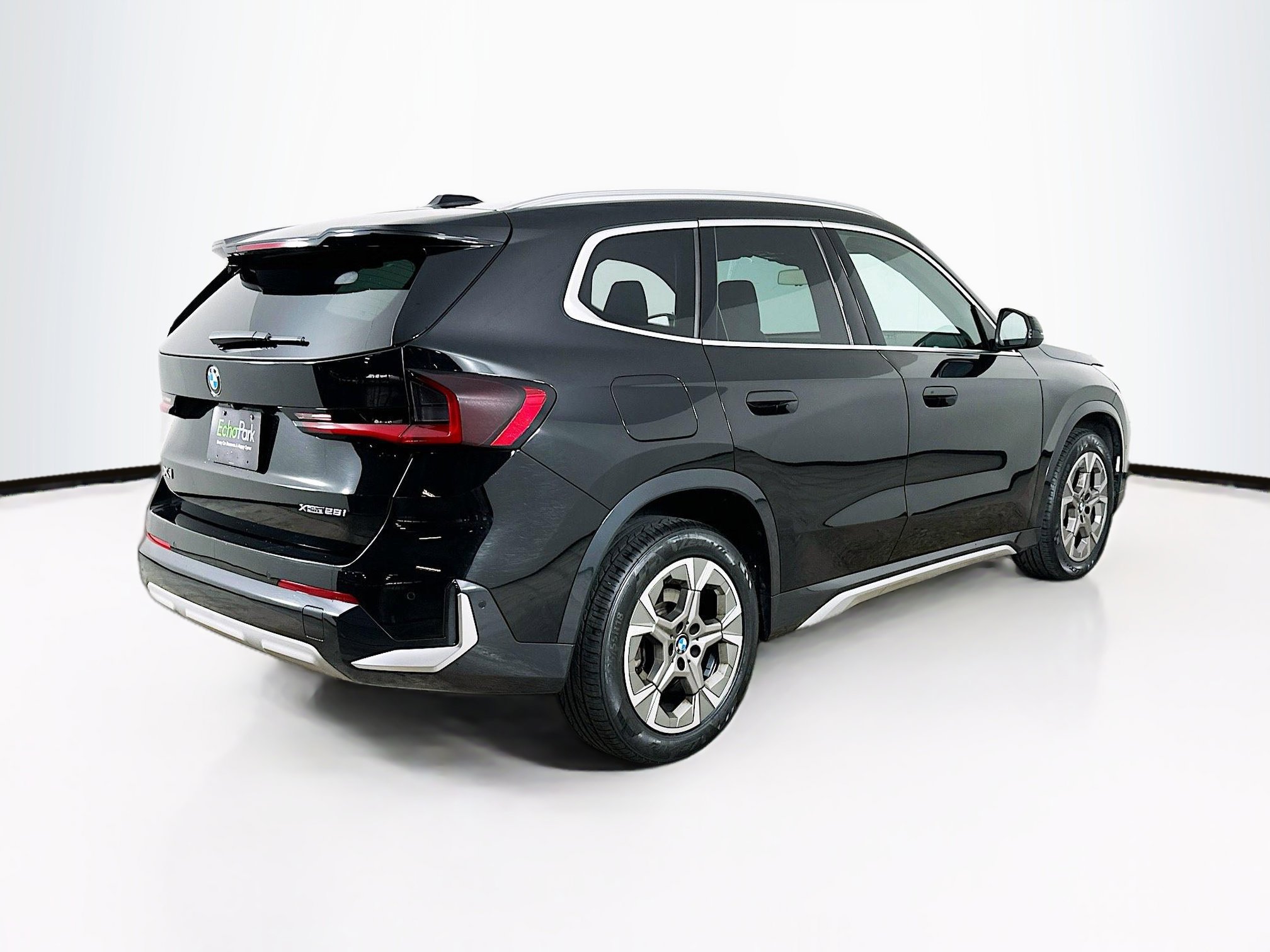 Used 2025 BMW X1 xDrive28i image 9