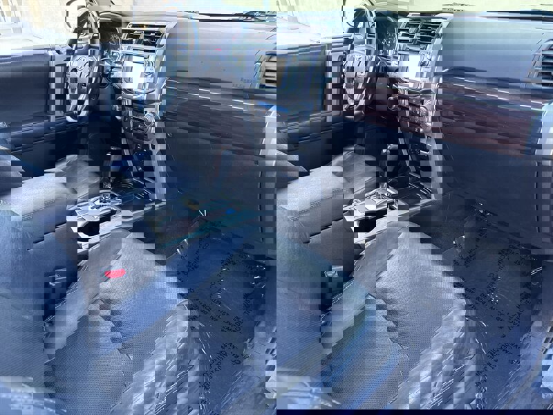 Used 2015 Toyota 4Runner Limited image 12