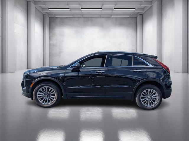 Used 2025 Cadillac XT4 Premium Luxury image 2