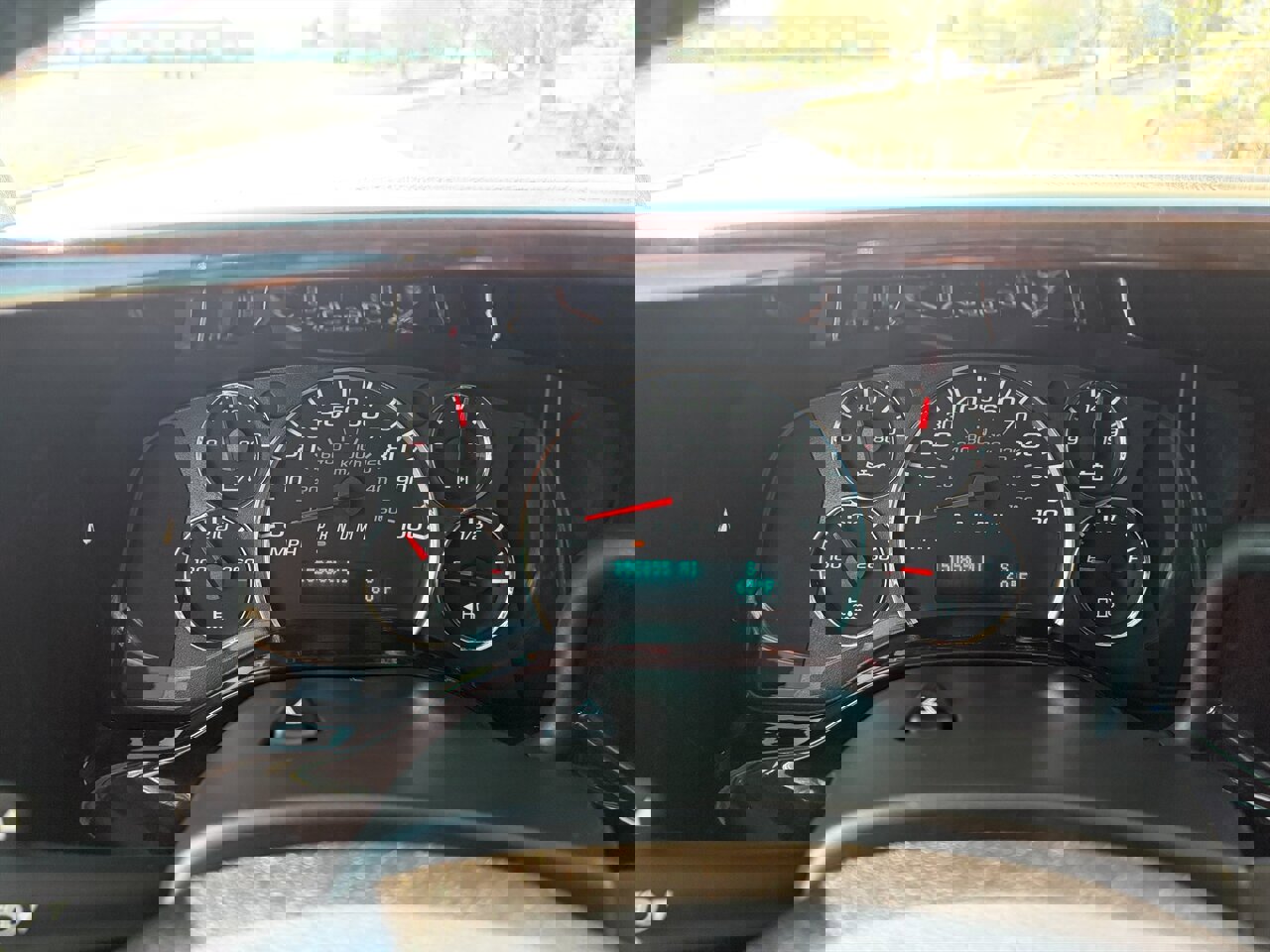 Used 2016 Chevrolet Express 2500 image 12