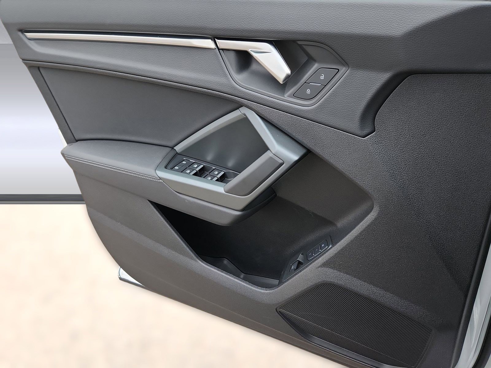 Certified 2025 Audi Q3 2.0T Premium w/ Convenience Package image 20