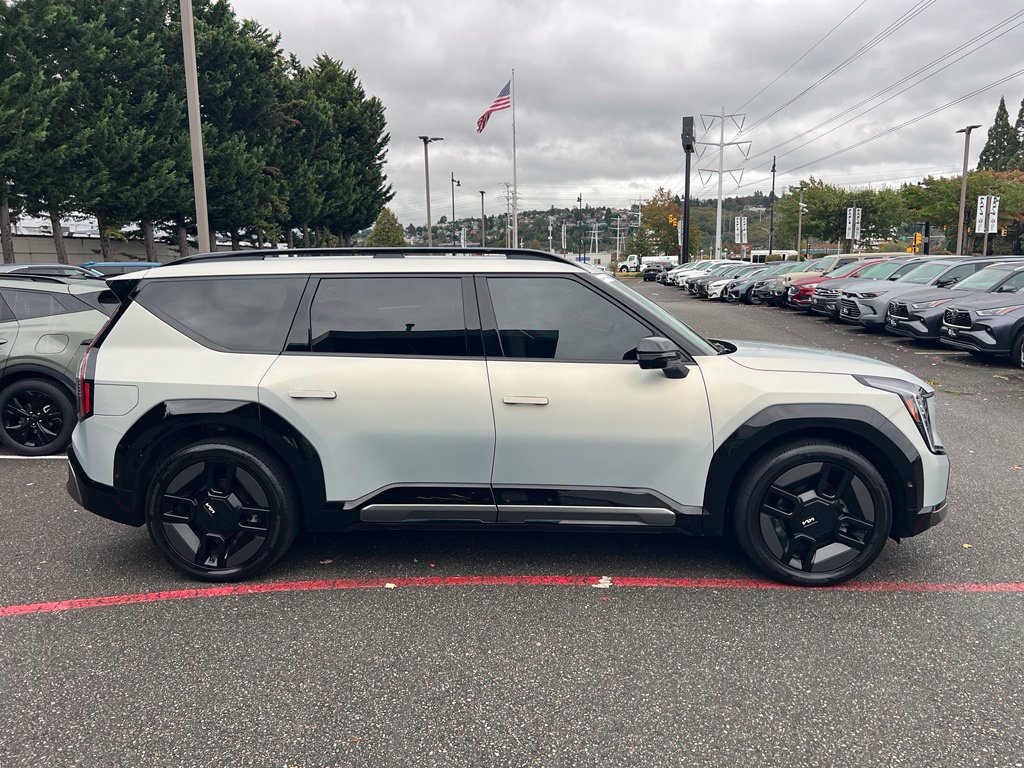Certified 2024 Kia EV9 GT-Line AWD/4WD image 6