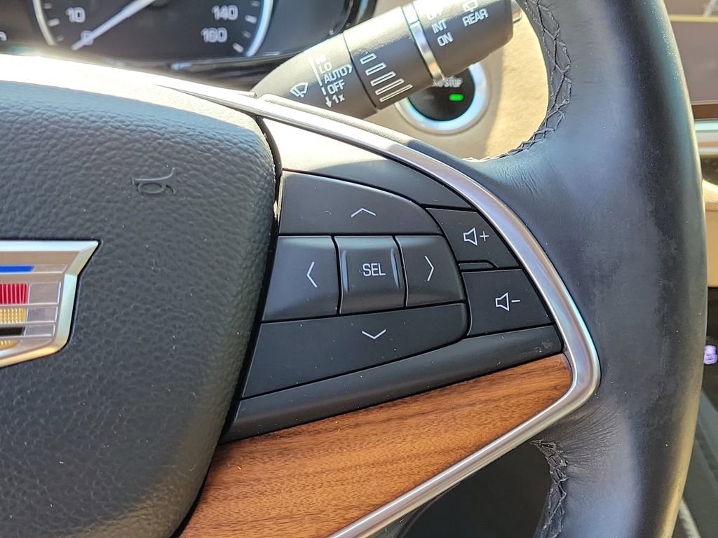 Used 2017 Cadillac XT5 Platinum w/ Driver Assist Package image 33