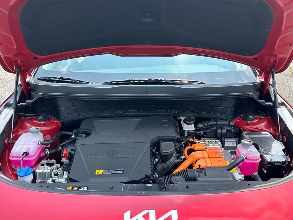 New 2025 Kia Niro EX image 32