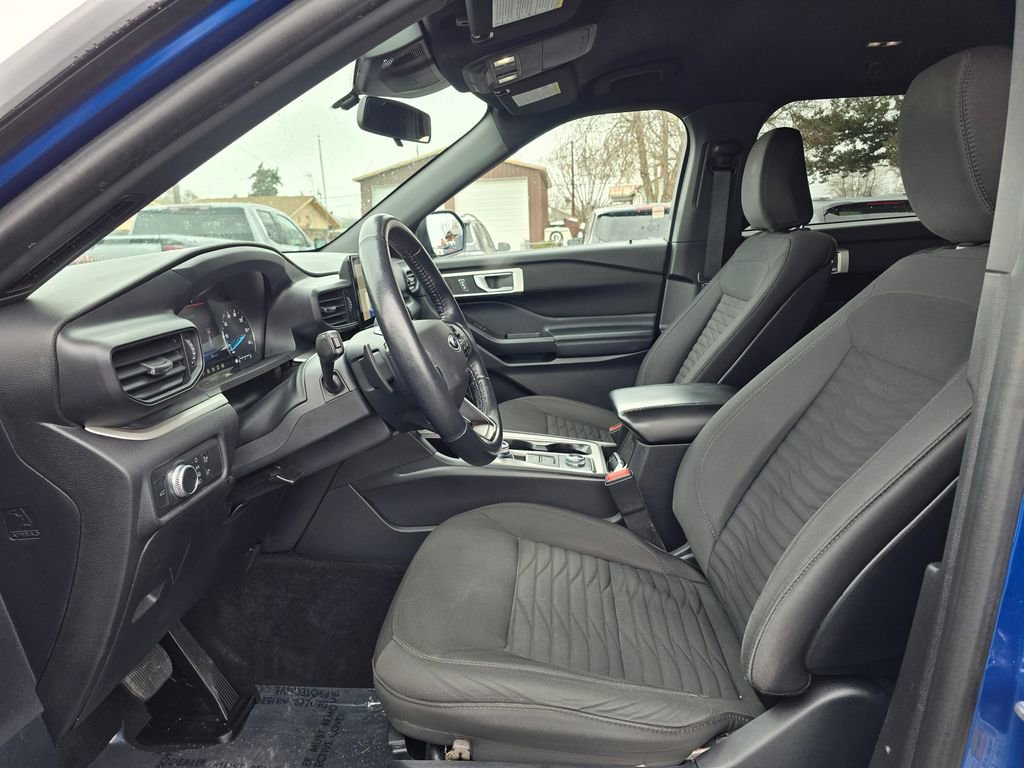 Used 2020 Ford Explorer XLT w/ Comfort Package image 24