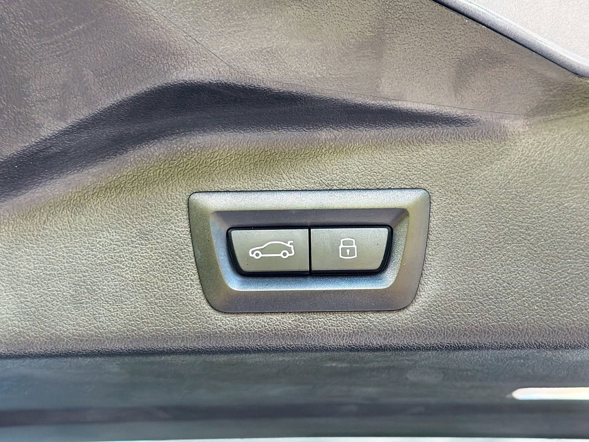 Certified 2024 BMW X5 sDrive40i w/ Premium Package image 14