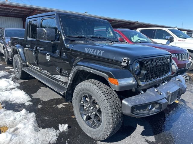 Used 2024 Jeep Gladiator Willys image 2