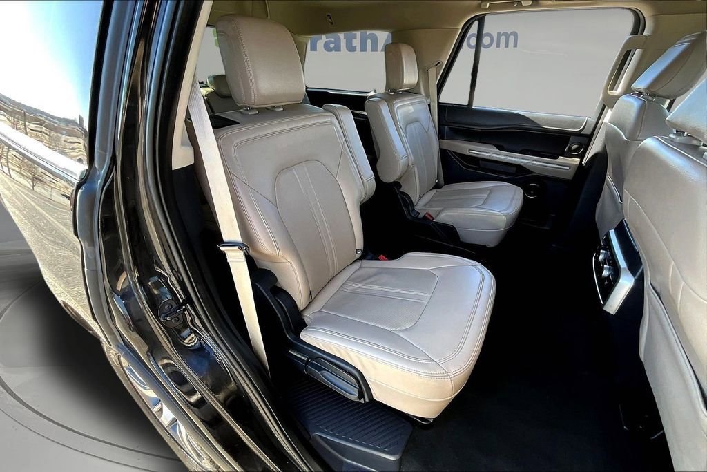 Used 2024 Ford Expedition Limited image 25