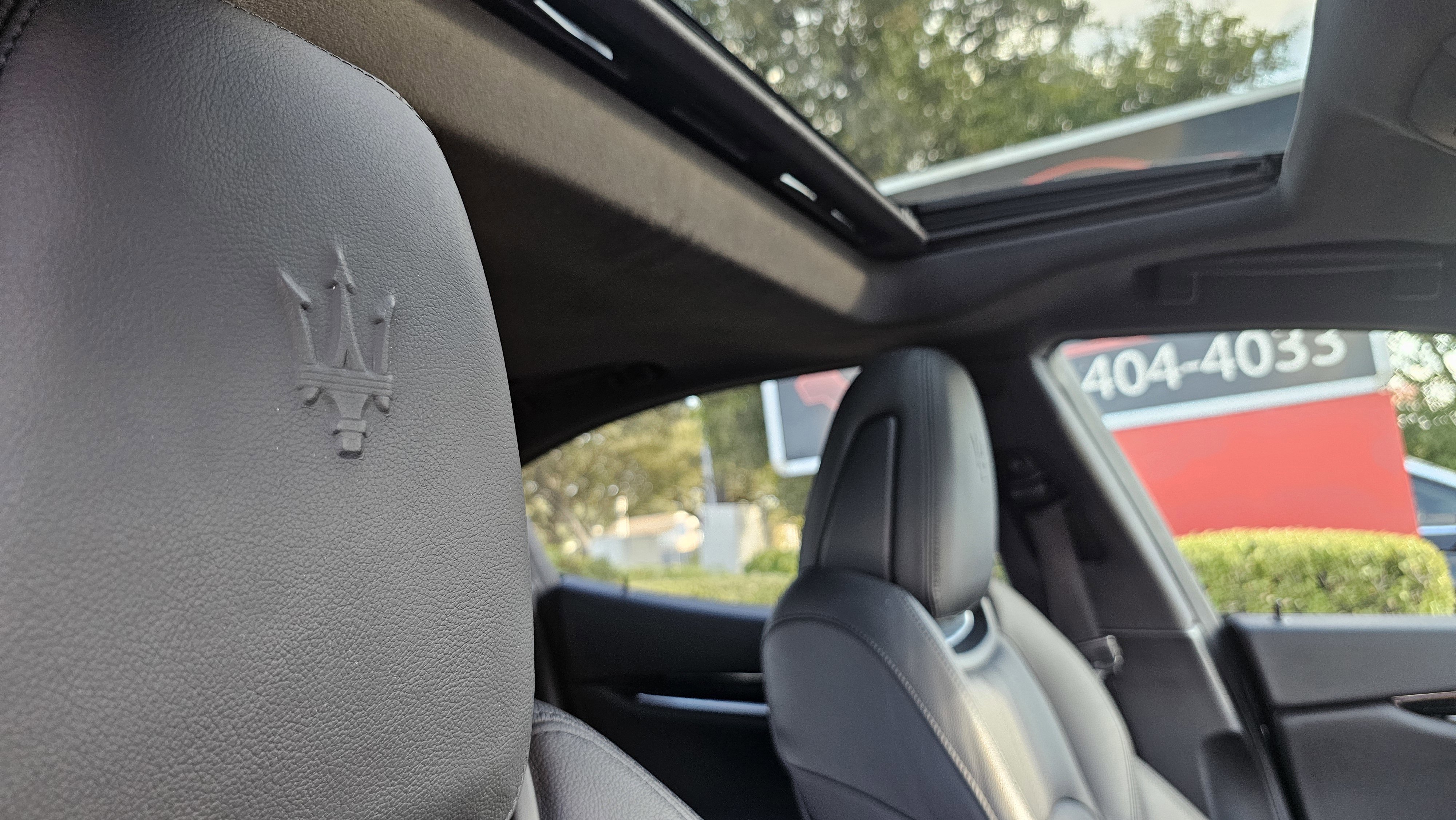 Used 2020 Maserati Ghibli GranSport image 38