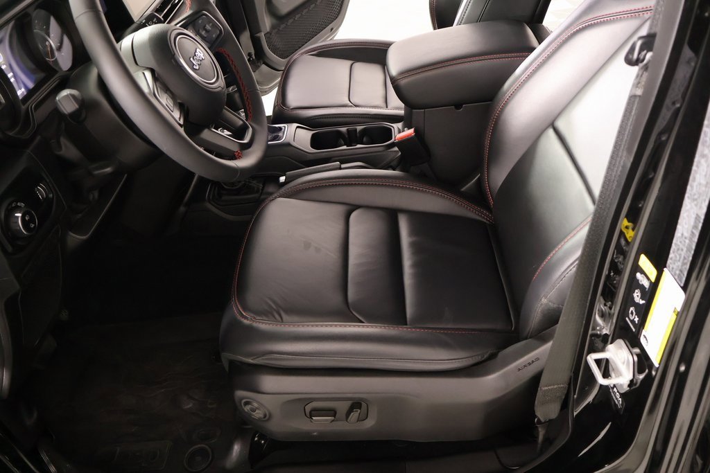 Used 2024 Jeep Gladiator Rubicon image 12