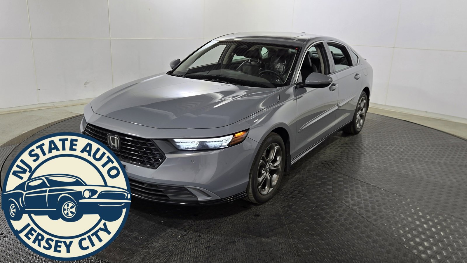 Used 2023 Honda Accord EX-L image 3