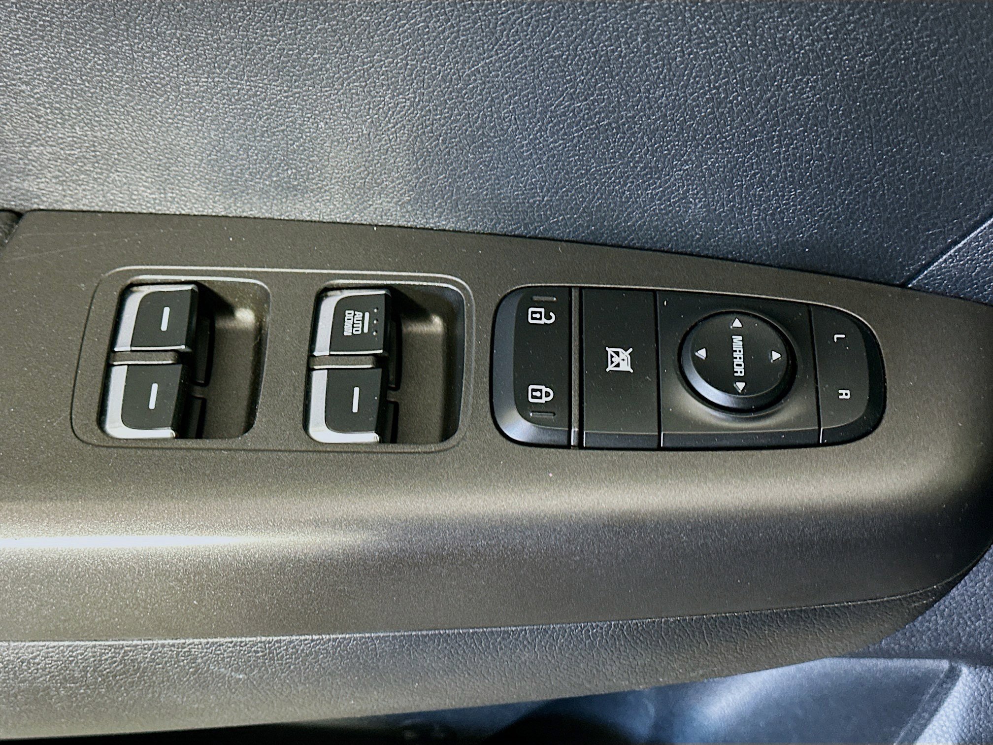 Used 2018 Kia Sportage LX FWD image 15