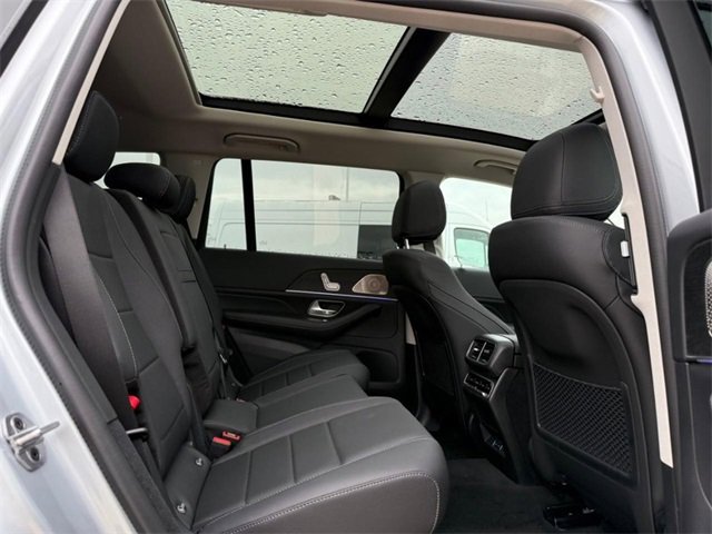 New 2026 Mercedes-Benz GLS 450 4MATIC image 5
