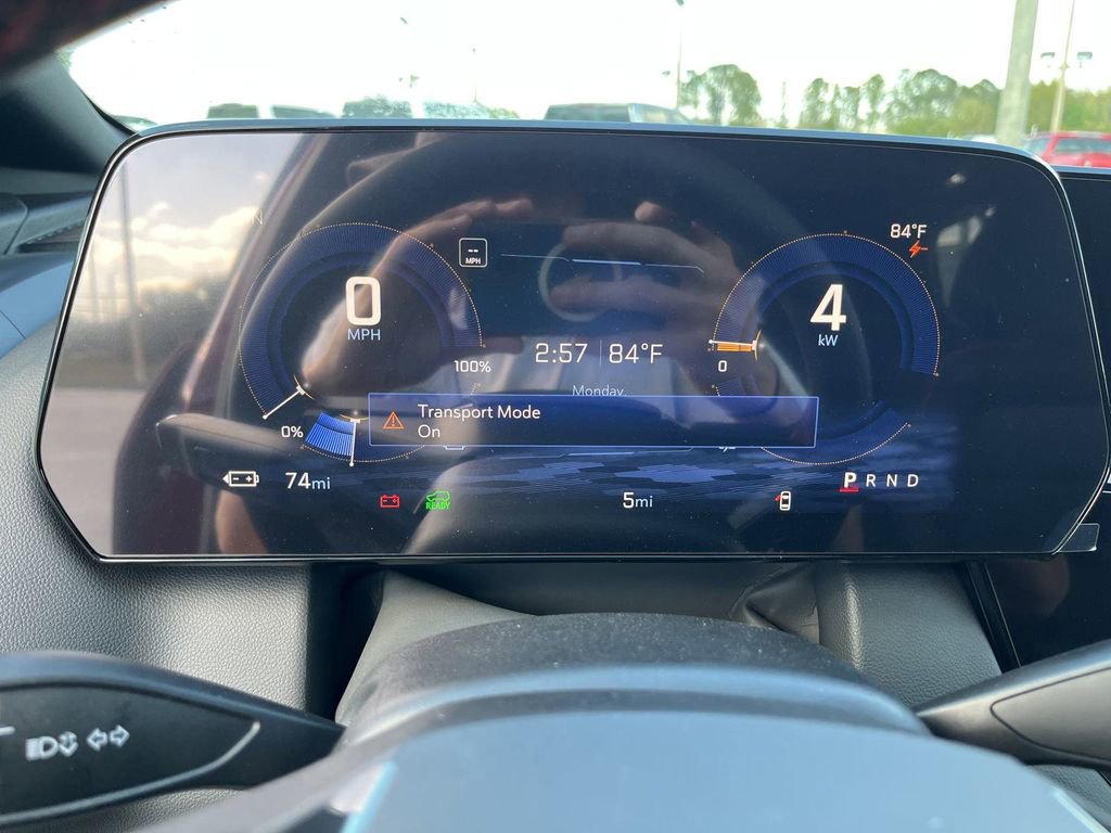 New 2025 Chevrolet Equinox EV RS image 21