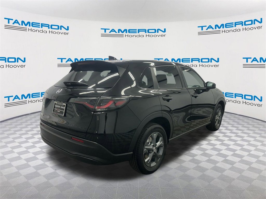 New 2026 Honda HR-V LX image 5