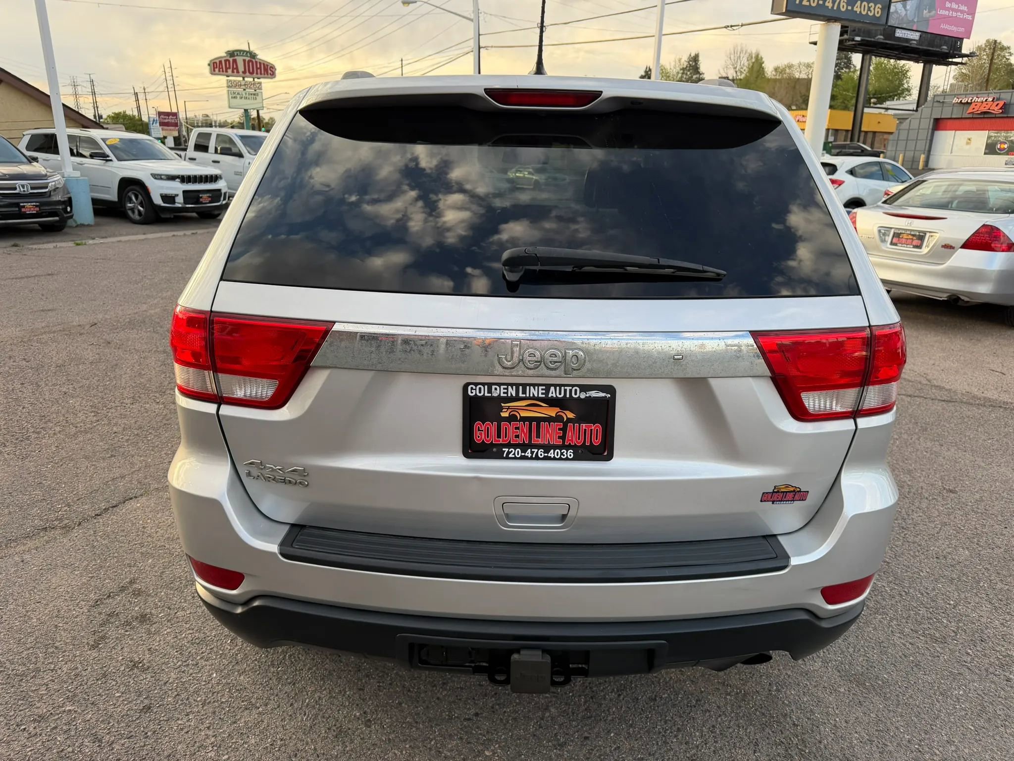 Used 2013 Jeep Grand Cherokee Laredo w/ Laredo E Group AWD/4WD image 7