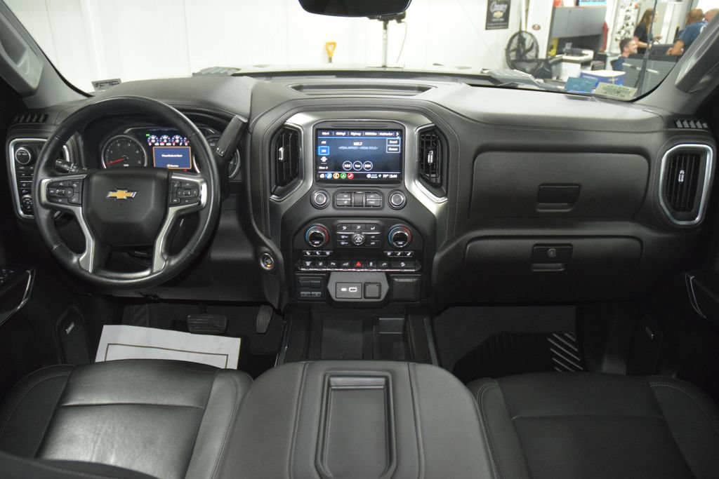 Used 2022 Chevrolet Silverado 2500 LTZ w/ LTZ Premium Package AWD/4WD image 33