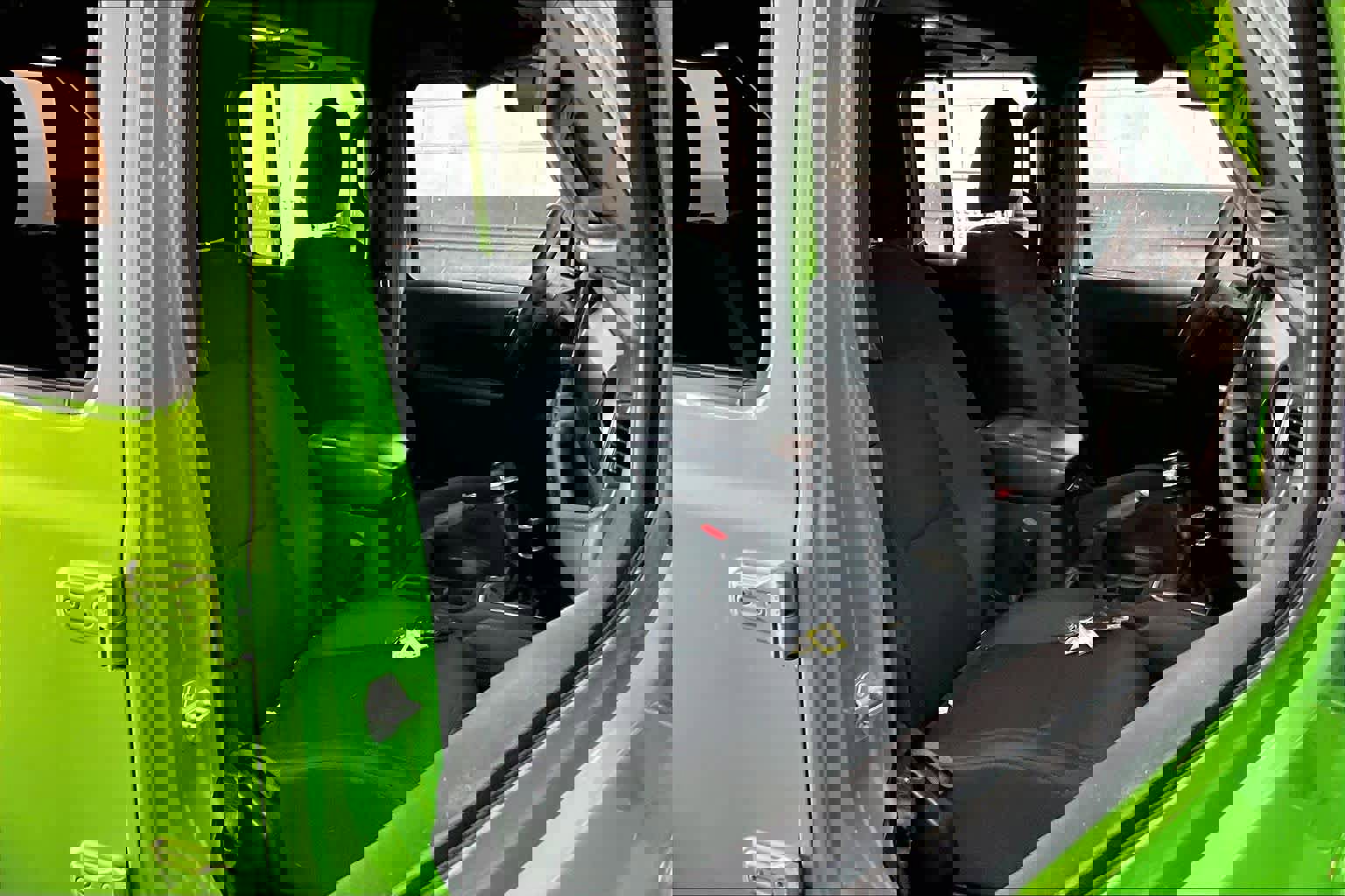 Used 2018 Jeep Wrangler Unlimited Sport image 10