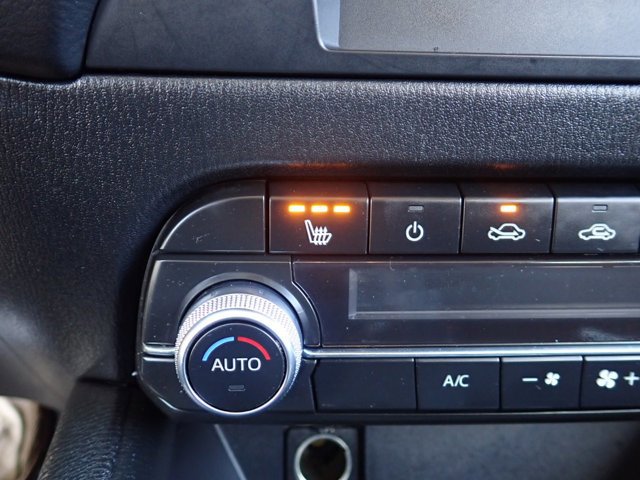 Used 2020 MAZDA CX-5 Touring image 17