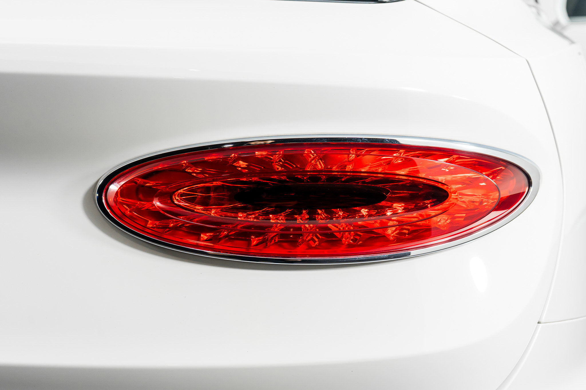 Used 2023 Bentley Bentayga Extended Wheelbase image 13