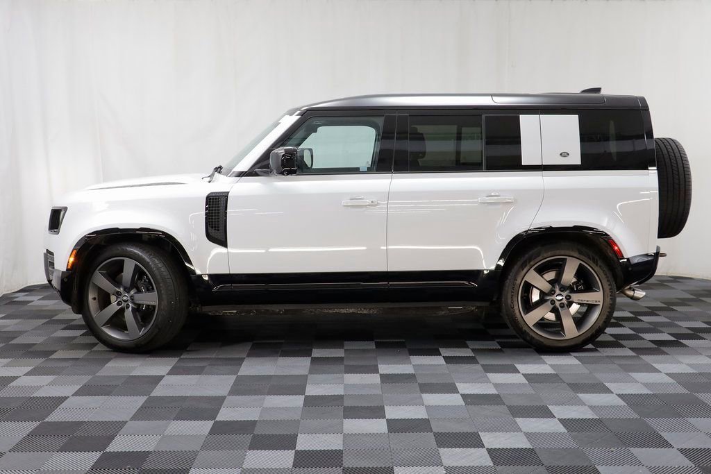 Used 2023 Land Rover Defender 110 V8 image 4