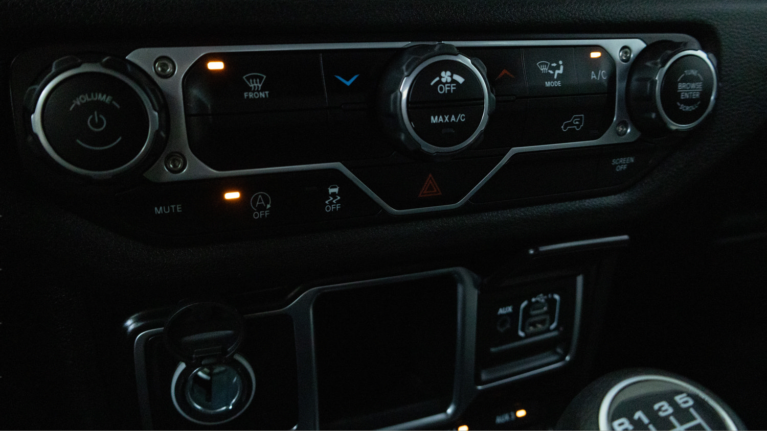 Used 2024 Jeep Wrangler Sport AWD/4WD image 14