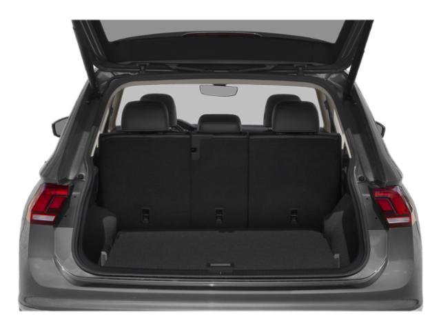 Used 2023 Volkswagen Tiguan SE w/ Panoramic Sunroof Package FWD image 11