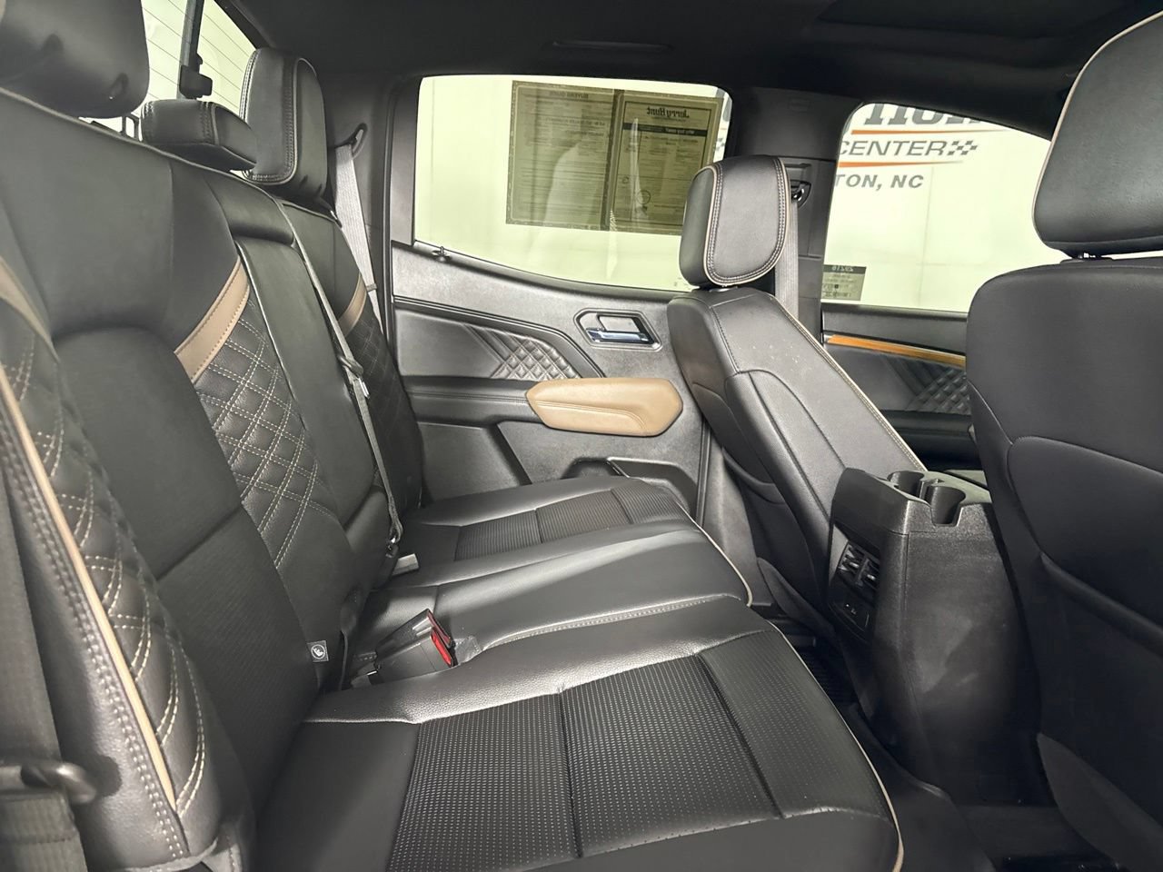 Used 2026 GMC Canyon Denali AWD/4WD image 29