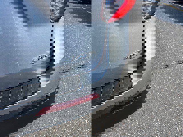 Certified 2021 Ford Explorer XLT w/ Equipment Group 202A image 25