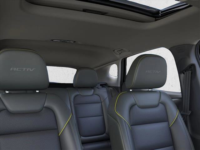 New 2026 Chevrolet Trax ACTIV w/ Sunroof Package FWD image 24