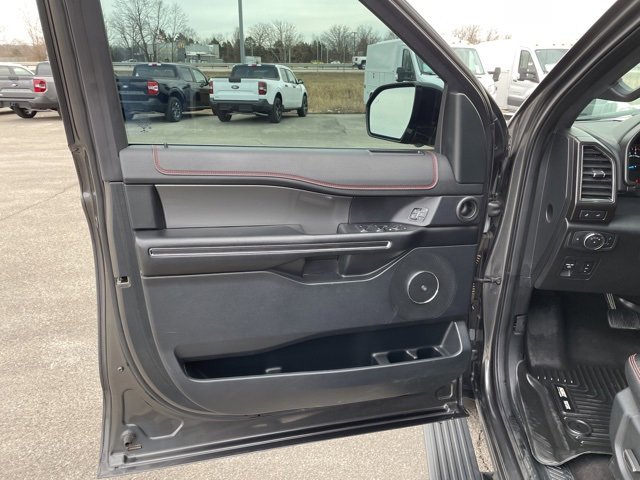 Used 2021 Ford Expedition Limited image 21