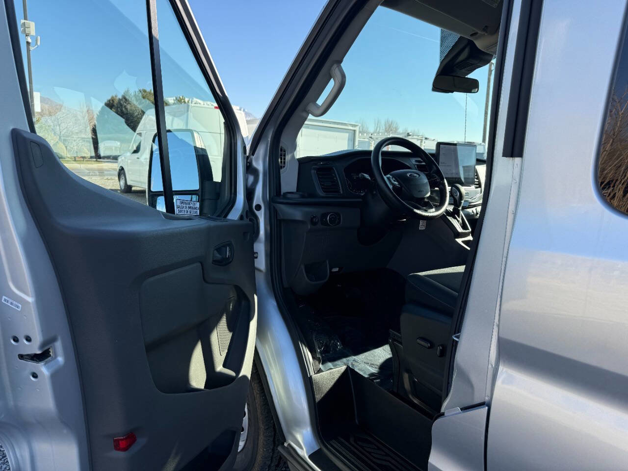 Used 2022 Ford Transit 350 XLT image 14