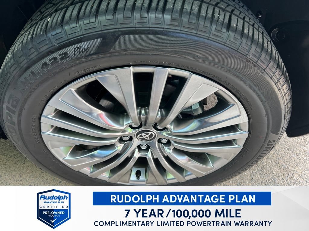 Used 2024 Toyota Venza Limited AWD/4WD image 34