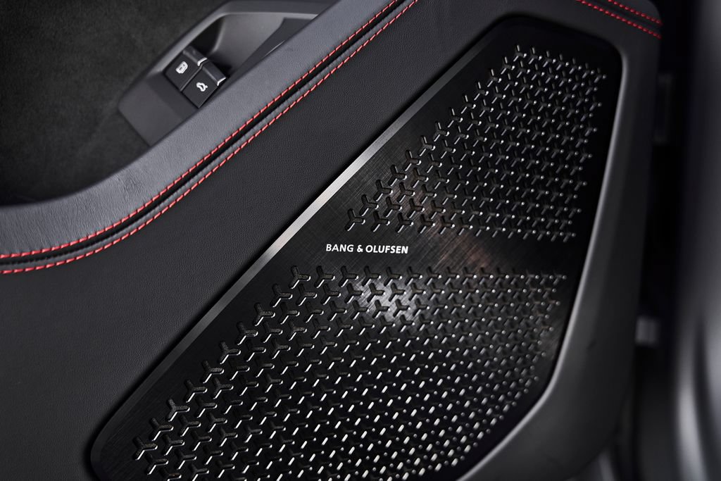 Used 2025 Lamborghini Urus S AWD/4WD image 34