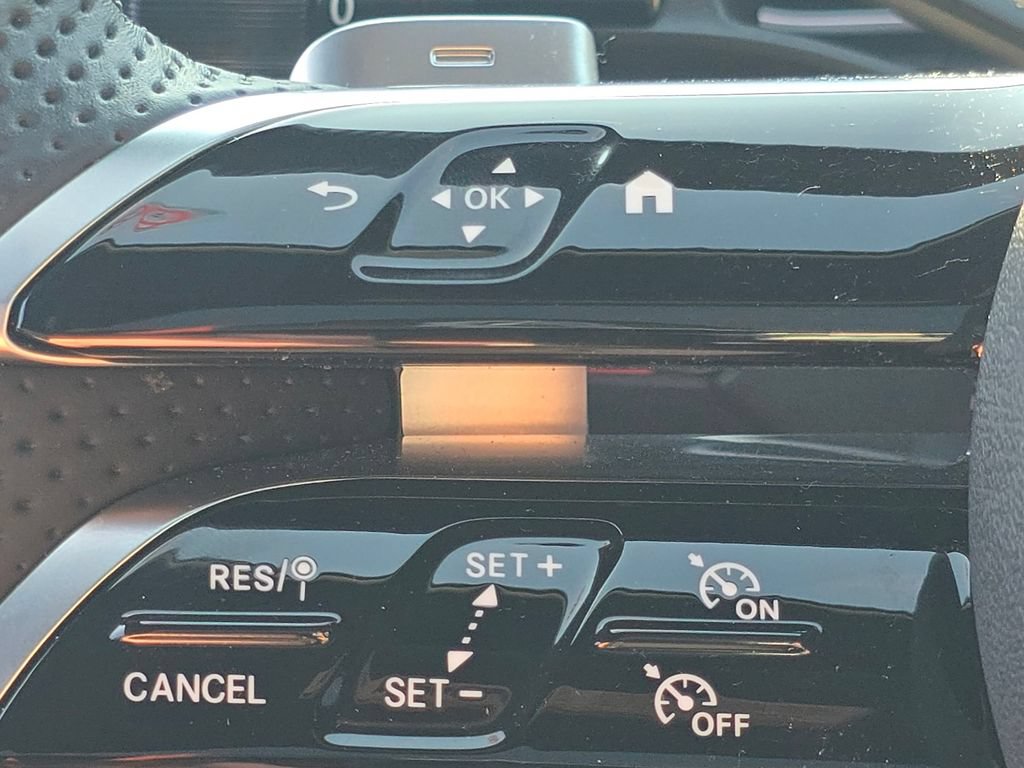 Certified 2026 Mercedes-Benz C 300 4MATIC Sedan image 36