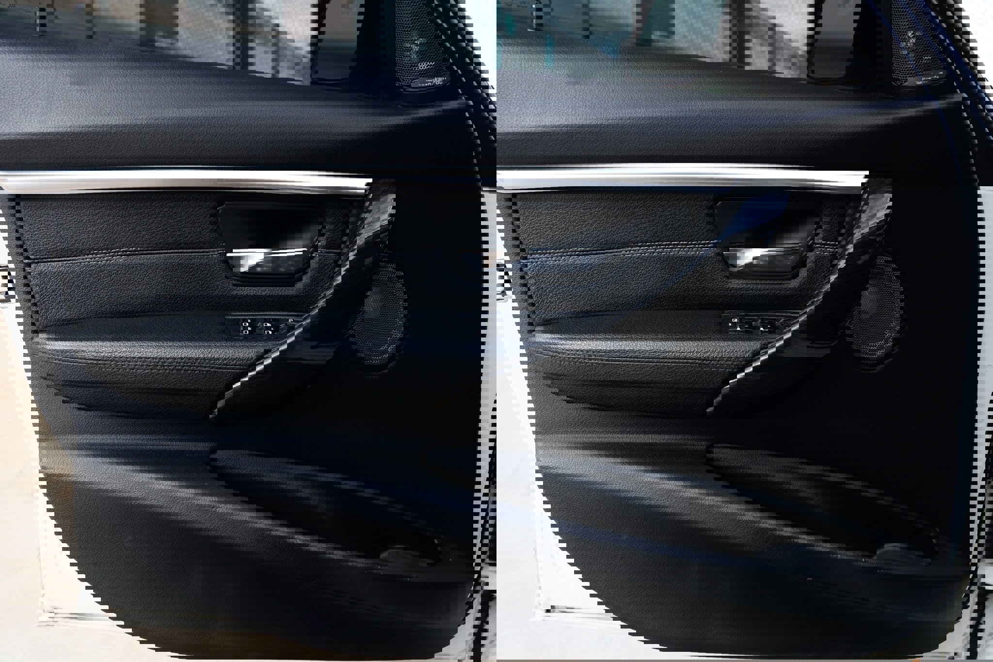 Used 2017 BMW 340i xDrive Sedan image 49