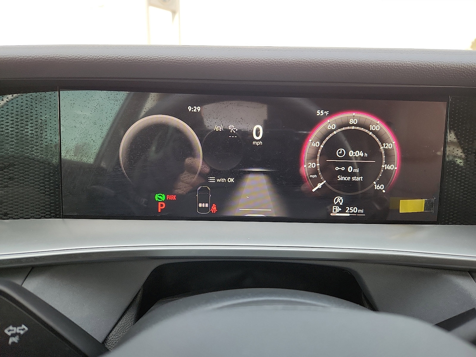 Certified 2025 Volkswagen Tiguan SE image 17