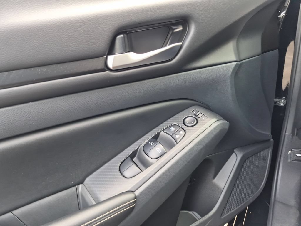 Used 2025 Nissan Altima 2.5 SV FWD image 22
