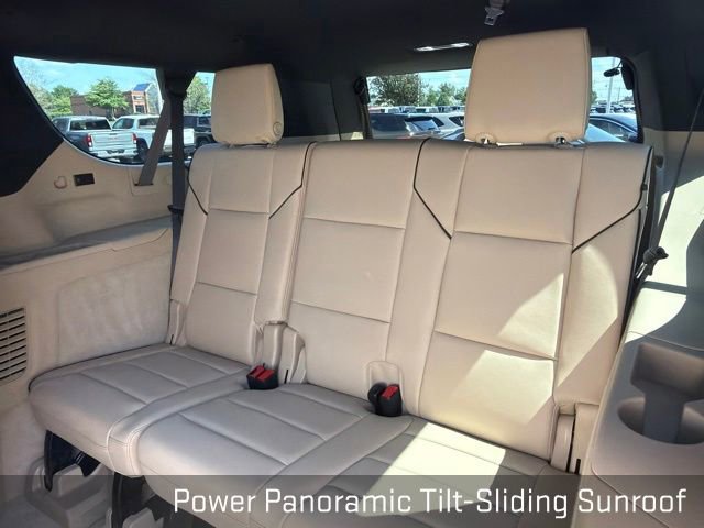 Used 2023 Cadillac Escalade ESV Premium Luxury AWD/4WD image 27